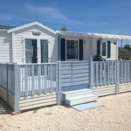 مكان تخييم Mobilhome Camping Castellas